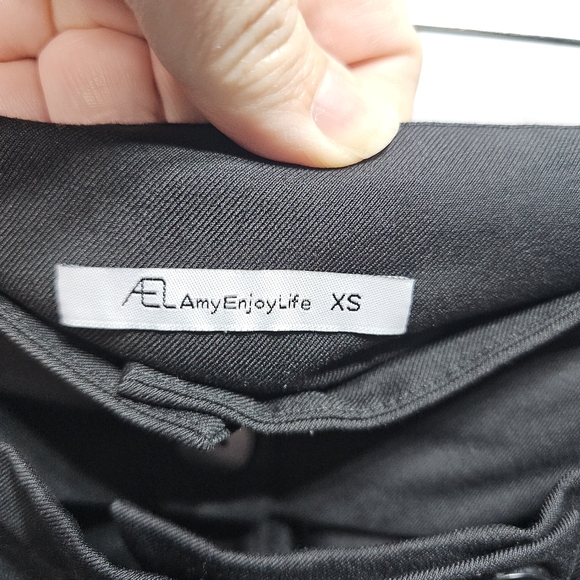 AEL AMY ENJOY LIFE Women's Black High Waisted Pants Pockets Size XS Front Seam. - Picture 7 of 10